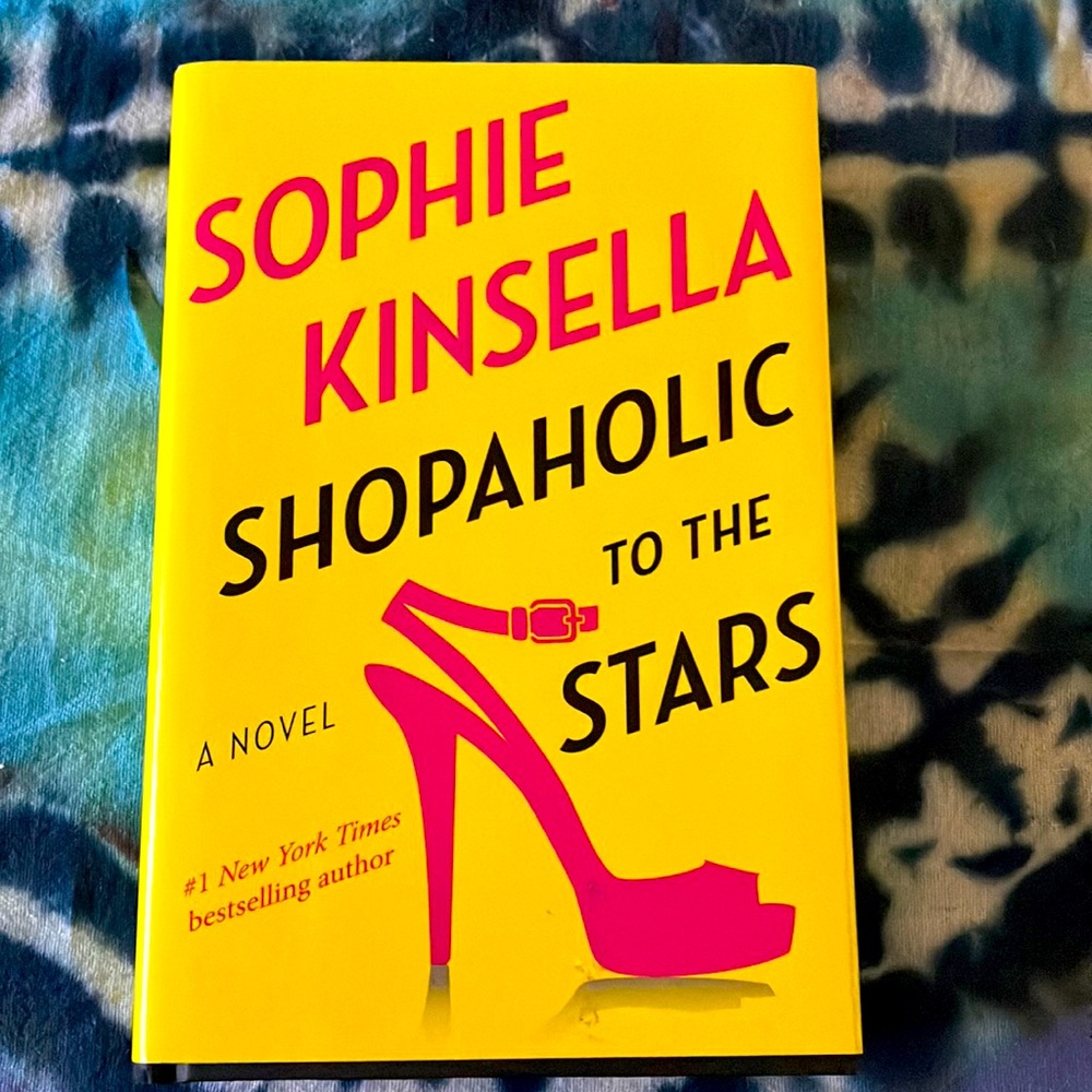 Shopaholic to the Stars-hard cover book by Sophie Kinsella-Like New